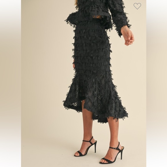 #115 FRINGE CHIFFON RUFFLED TOO AND HIGH LOW MODI SKIRT - Picture 9 of 10